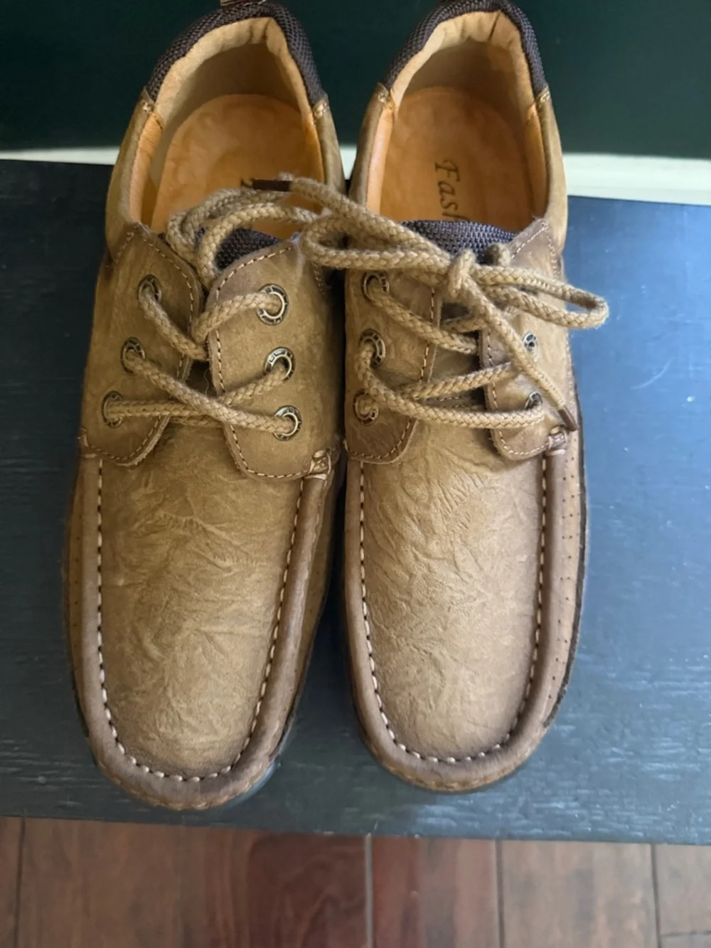 Casual Men's‎ Tan Lace-Up Boat Shoes